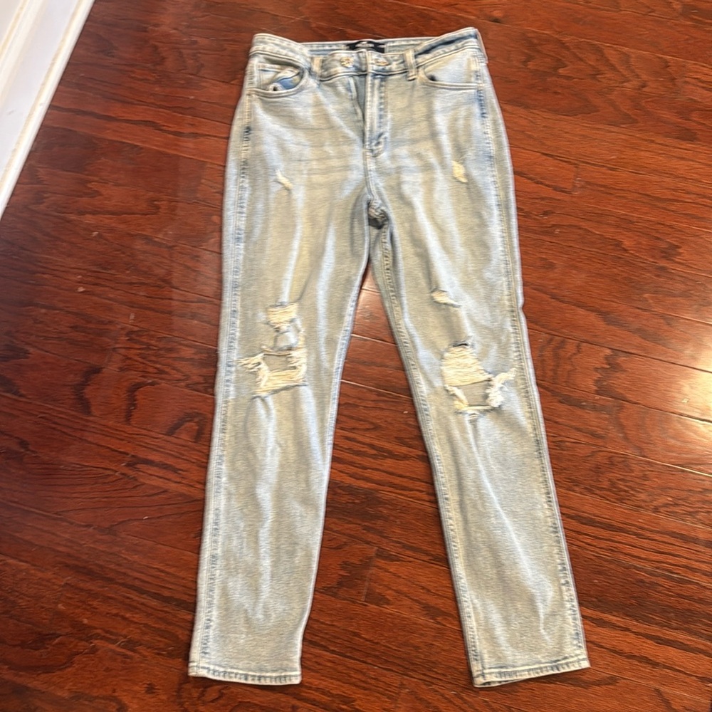 Hollister high-rise mom jeans, worn twice, have too many similar pairs